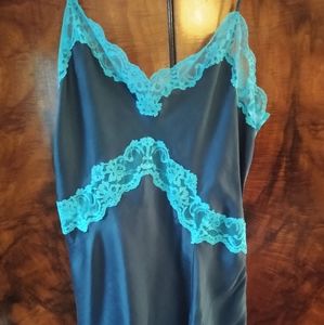 Victoria Secret silk nighty M NWOT